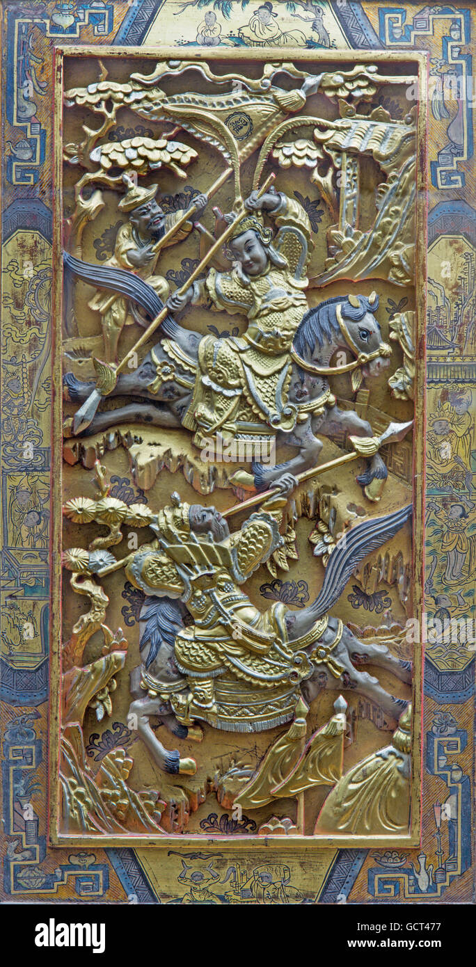 AVILA, Spanien, APRIL - 18, 2016: Die polychrome chinesische Relief in Sammlungen der Kirche von Real Monasterio de Santo Tomas Stockfoto