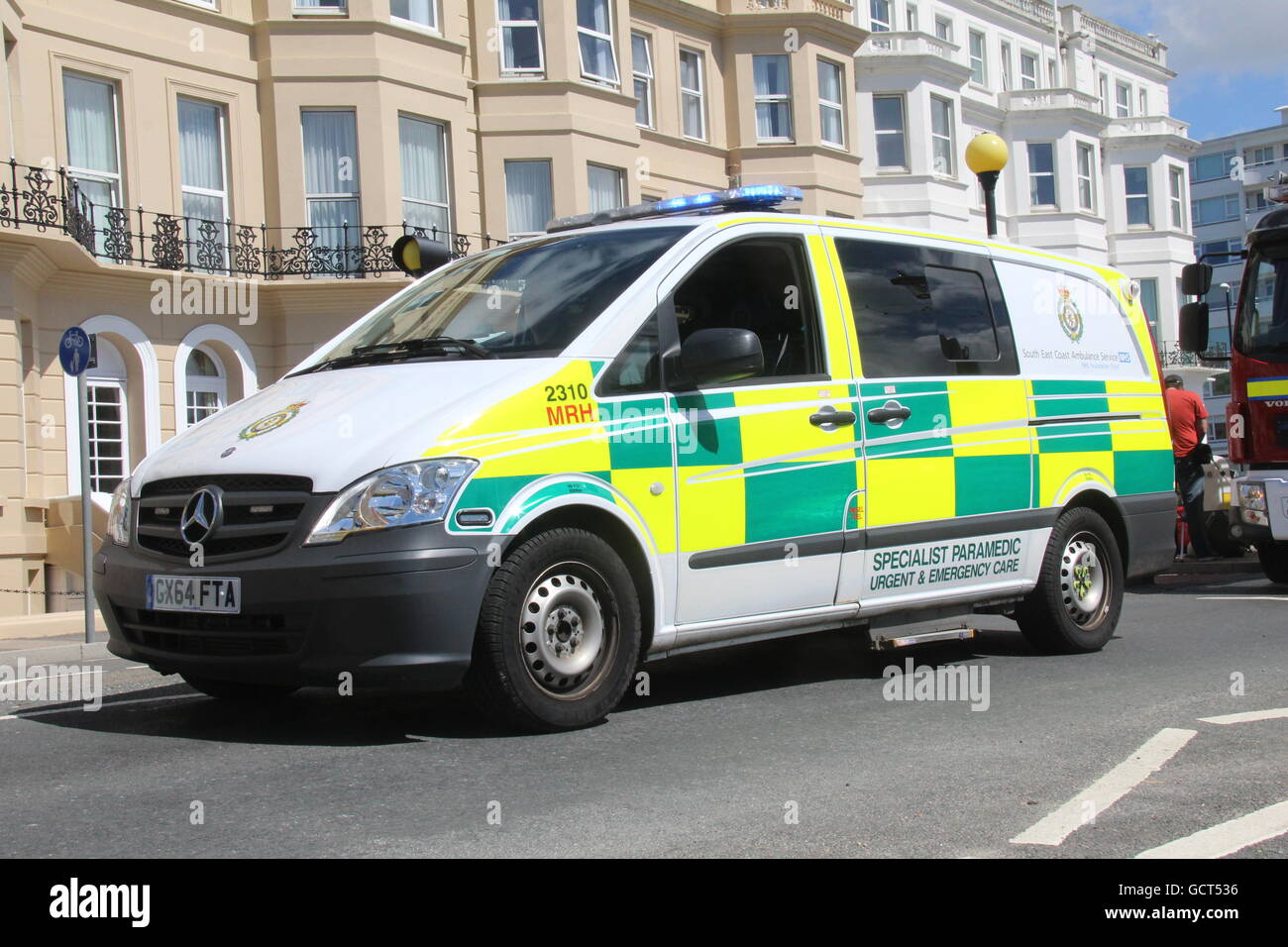 EINE SÜD-OST-KÜSTE AMBULANCE SERVICE SPEZIALIST SANITÄTER ERSTE ANTWORT KRANKENWAGEN Stockfoto