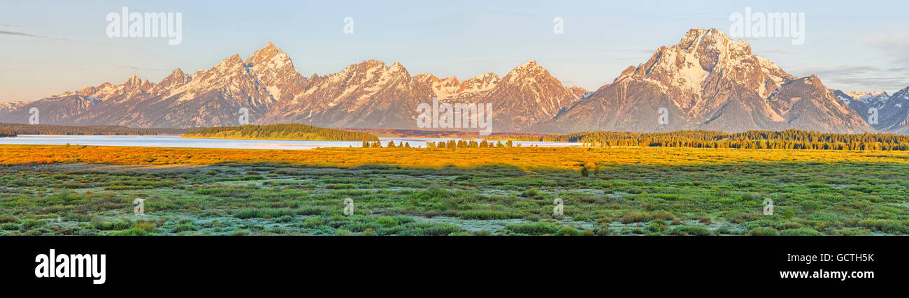 Sonnenuntergang auf der Teton Range von Jackson Lake Lodge, Grand Teton National Park aus gesehen Stockfoto