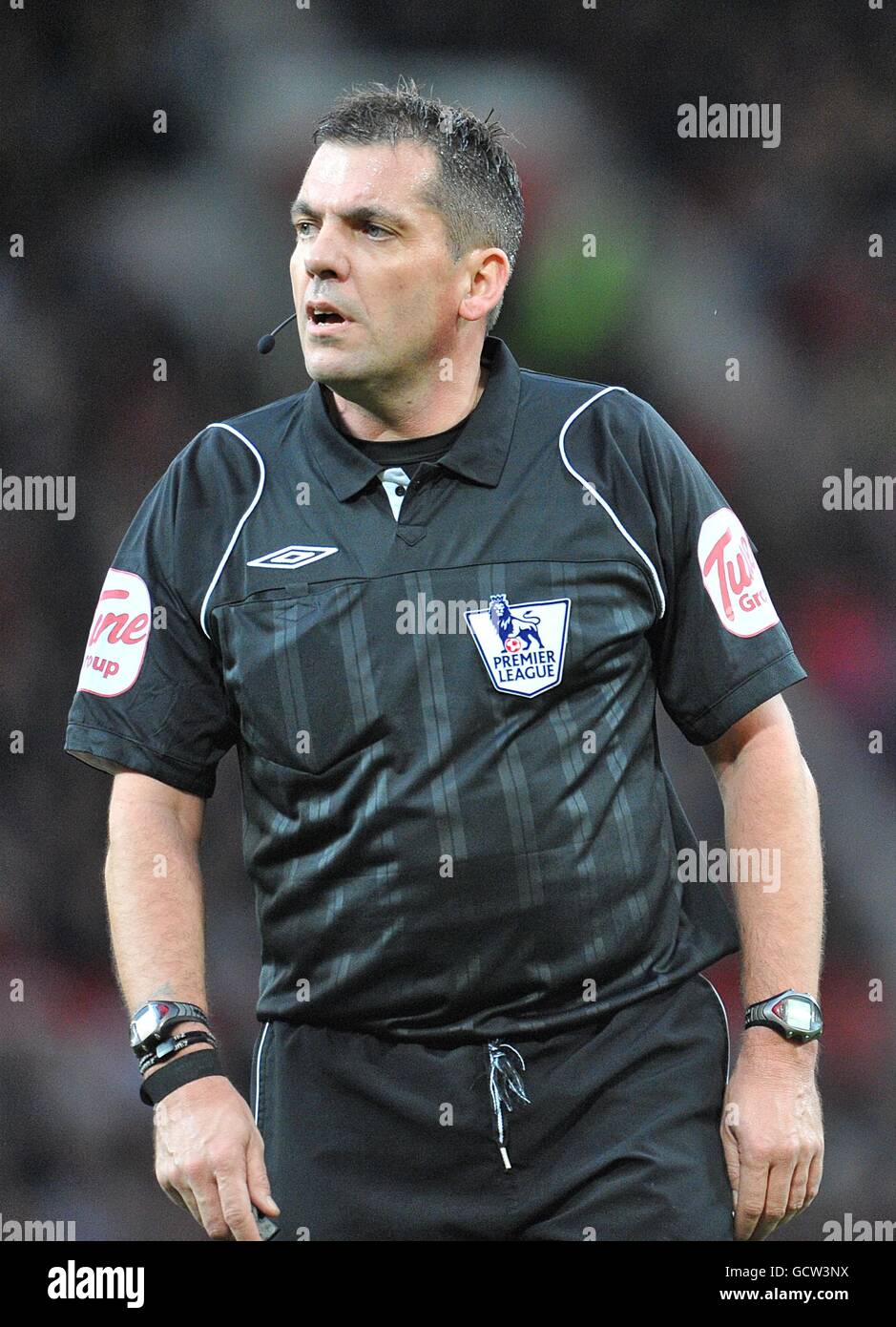 Fußball - Barclays Premier League - Manchester United gegen Wolverhampton Wanderers - Old Trafford. Phil Dowd, Schiedsrichter Stockfoto