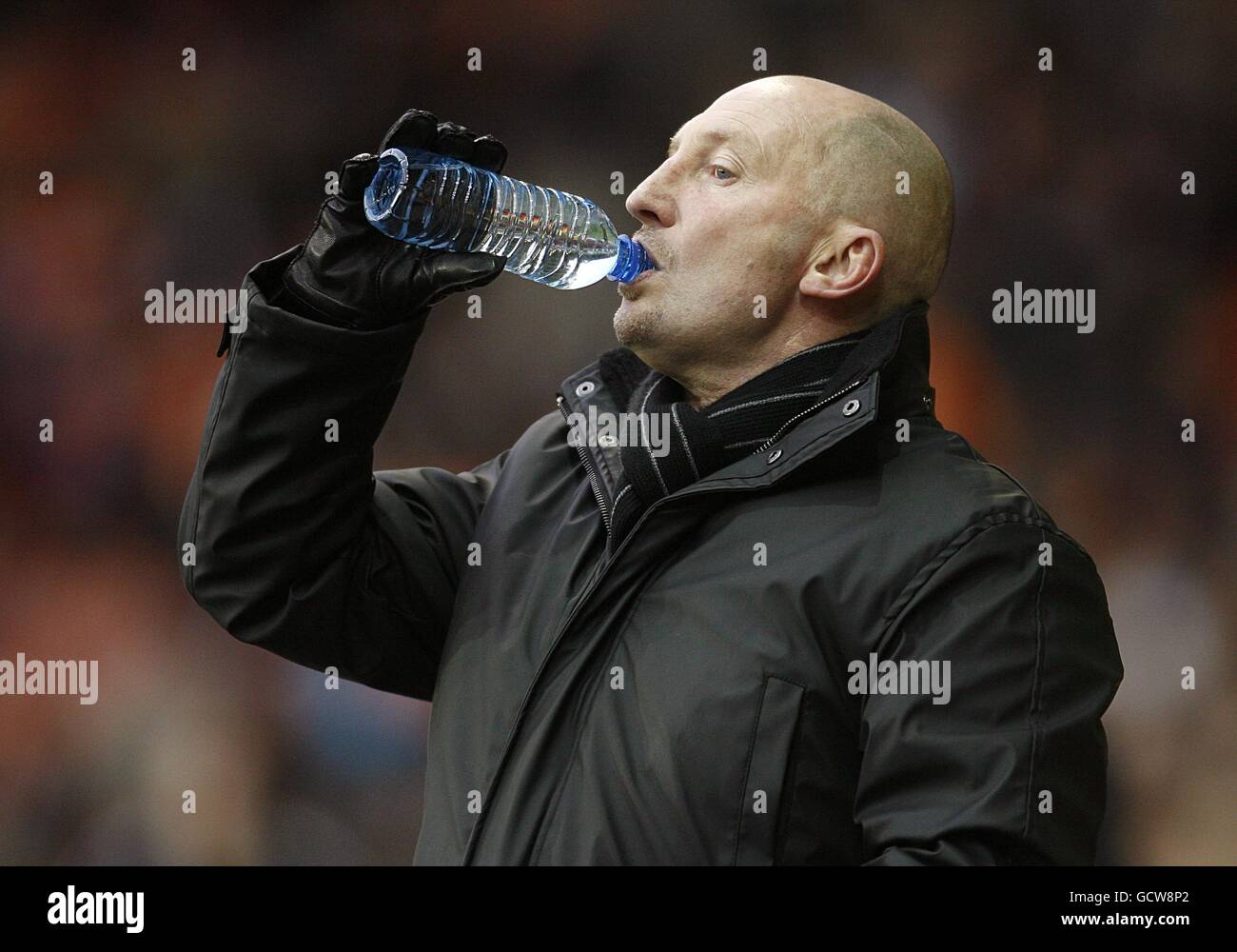 Fußball - Barclays Premier League - Blackpool / Wolverhampton Wanderers - Bloomfield Road. Der Manager von Blackpool, Ian Holloway, ist an der Touchline. Stockfoto