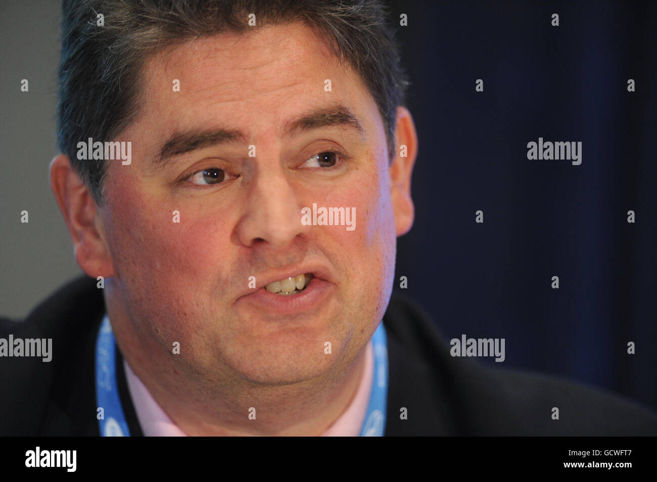 Rugby Union - Rugby Expo 2010 - Tag 1 - RHS Lawrence Hall. Paul Kimberley, Commercial Director der RFL, spricht Stockfoto