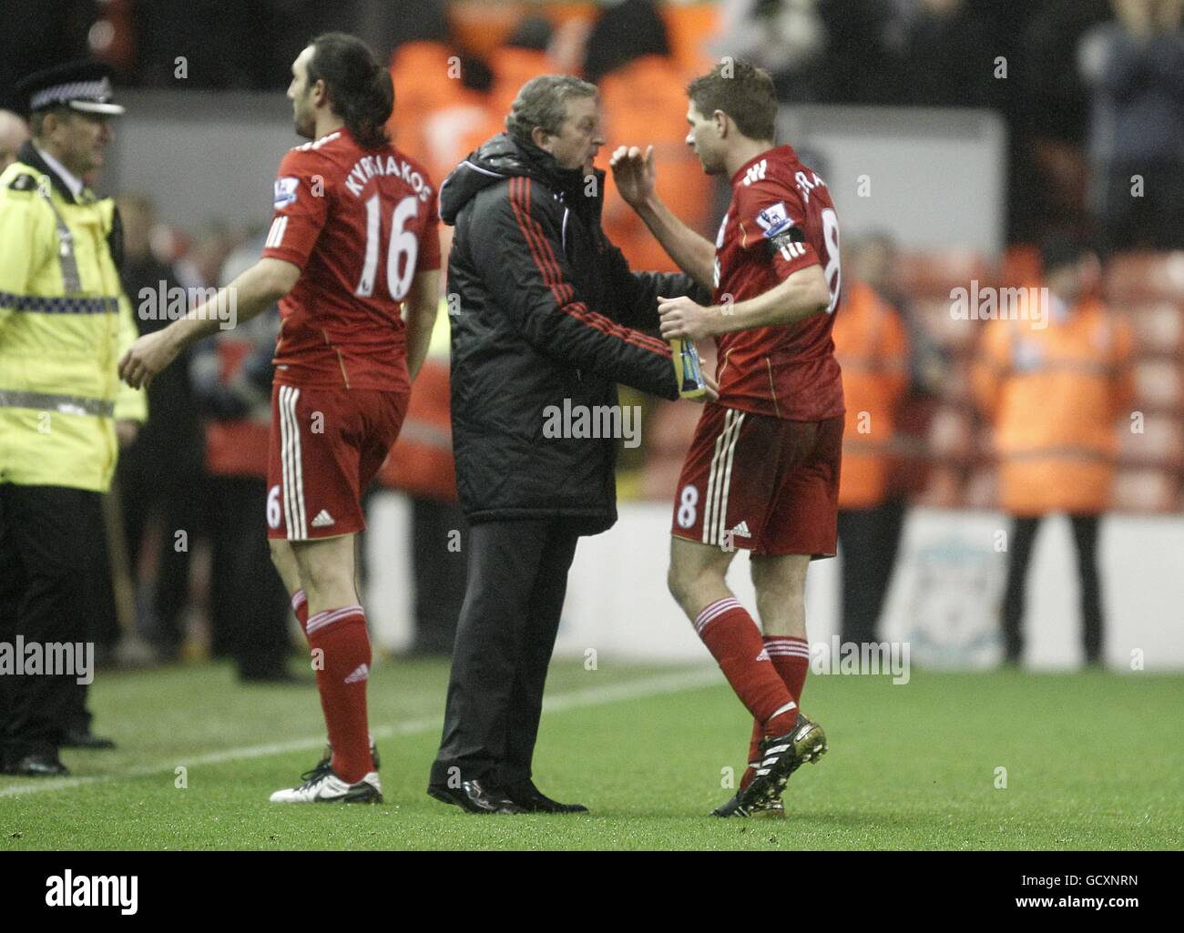 Fußball - Barclays Premier League - Liverpool V Bolton Wanderers - Anfield Road Stockfoto