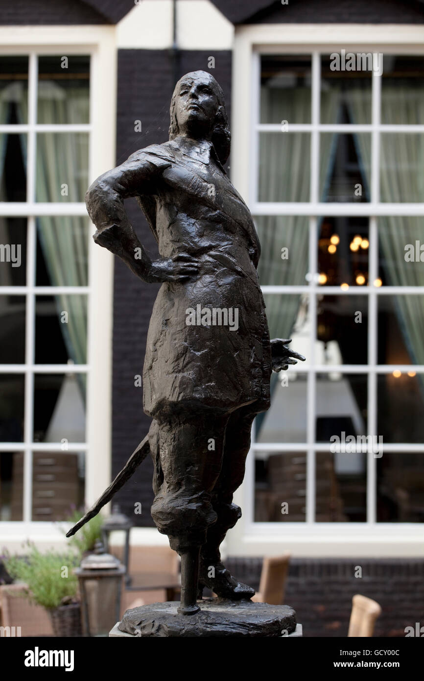 Statue von Peter Stuyvesant in Westindien Huis, Amsterdam, Holland, Niederlande, Europa Stockfoto