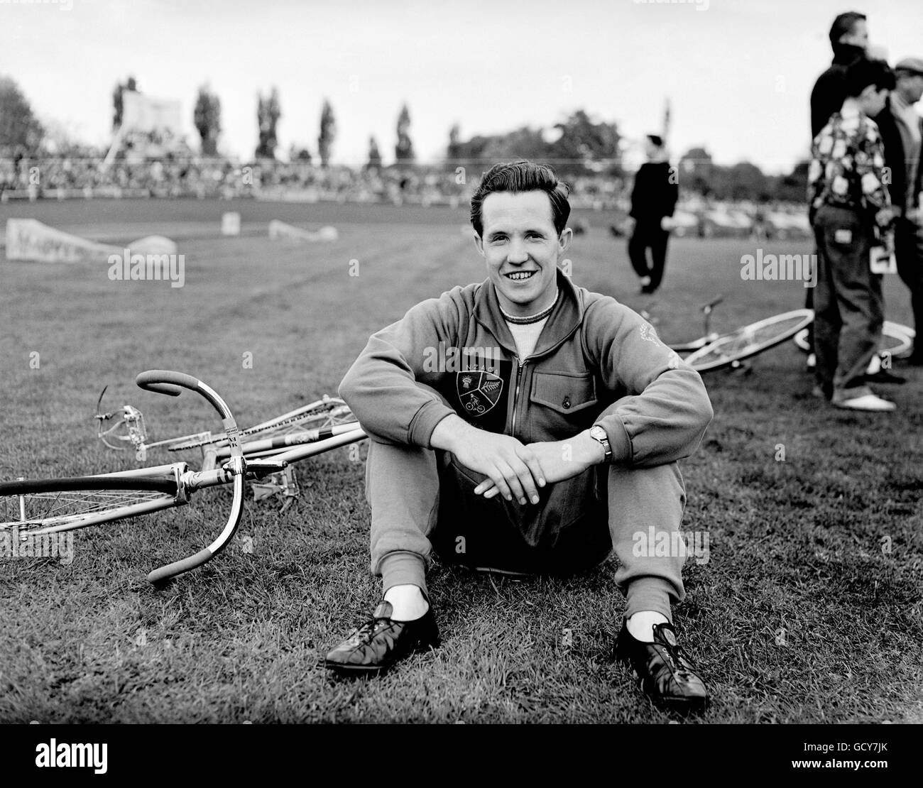Radfahren - Southern Counties Cycling Union Meeting - Herne Hill. Alan Davie aus Neuseeland, Junioren-Champion von 1956. Stockfoto