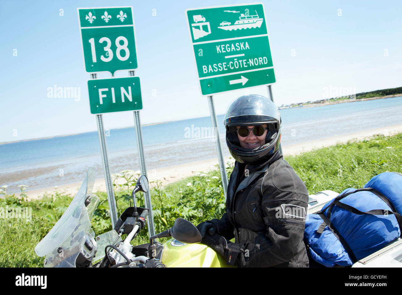 Das Ende der Straße 138 auf Motorrad; Kagaska, Quebec, Kanada Stockfoto