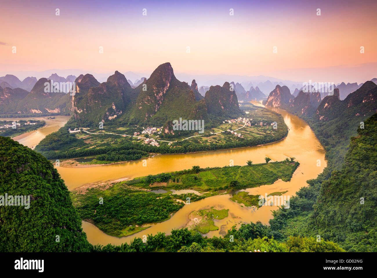 Karstberge von Xingping, Guilin, China. Stockfoto