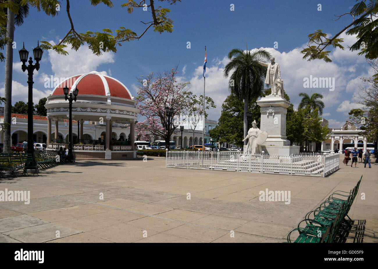 Jose Marti Denkmal in Parque Jose Marti, Plaza de Armas, Cienfuegos, Kuba Stockfoto