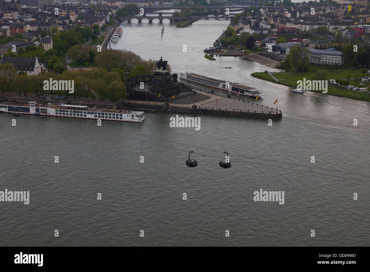 Koblenz liegt am Zusammenfluss von Rhein und Mosel Flüsse – die so genannte "Deutsches Eck". Stockfoto