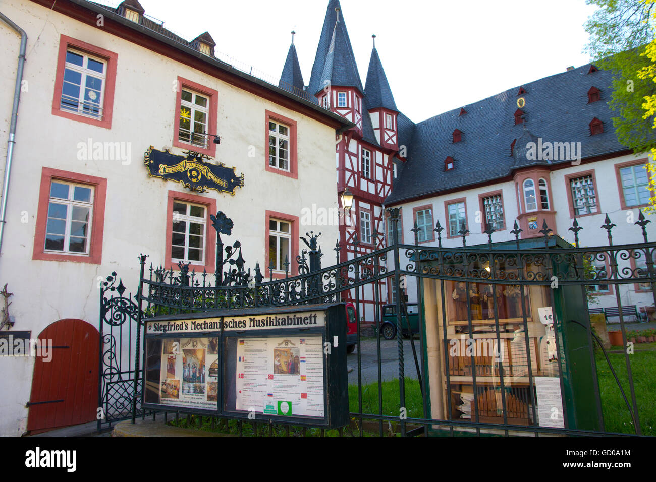 Siegfrieds mechanische Musik Schrank Museum beherbergt eine beeindruckende Sammlung von selbst musizieren in Rüdesheim, Deutschland. Stockfoto