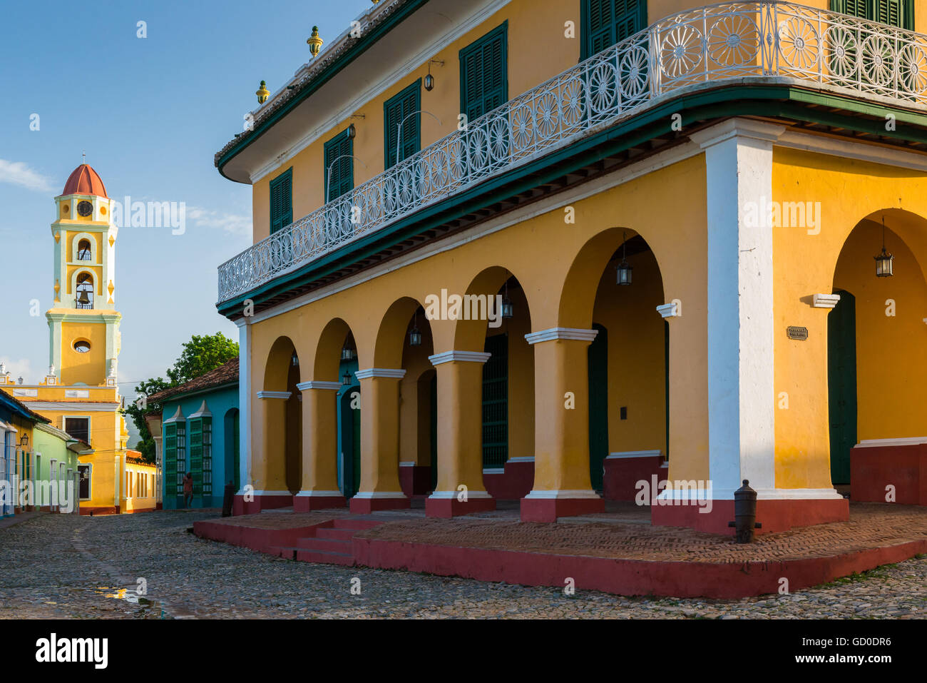 Die spanische Kolonialarchitektur der Plaza Mayor in Trinidad, Kuba. Stockfoto Die spanische Kolonialarchitektur der Plaza Mayor in Trinidad, Kuba. Stockfoto