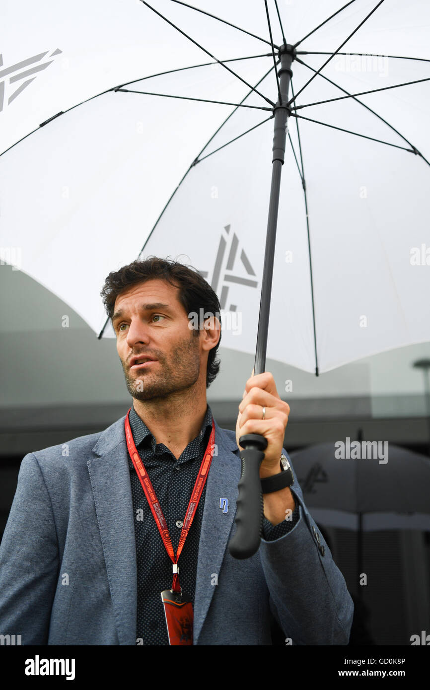 Silverstone im Vereinigten Königreich. 10. Juli 2016. Ehemaligen Formel 1 Fahrer und aktuellen Sportwagen Fahrer Mark Webber (AUS), auf der Koppel beim britischen grand Prix. Bildnachweis: Kevin Bennett/Alamy Live-Nachrichten Stockfoto