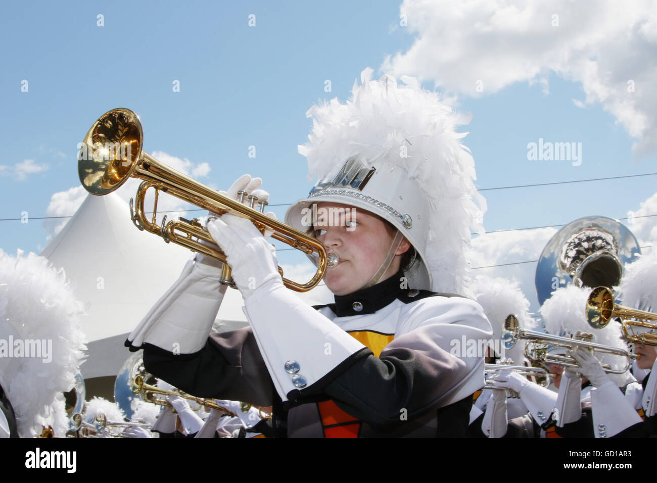 Trompeter. Springfield High School Marching Band im Konzert. Beavercreek Popcorn Festival. Beavercreek, Dayton, Ohio, USA. Stockfoto