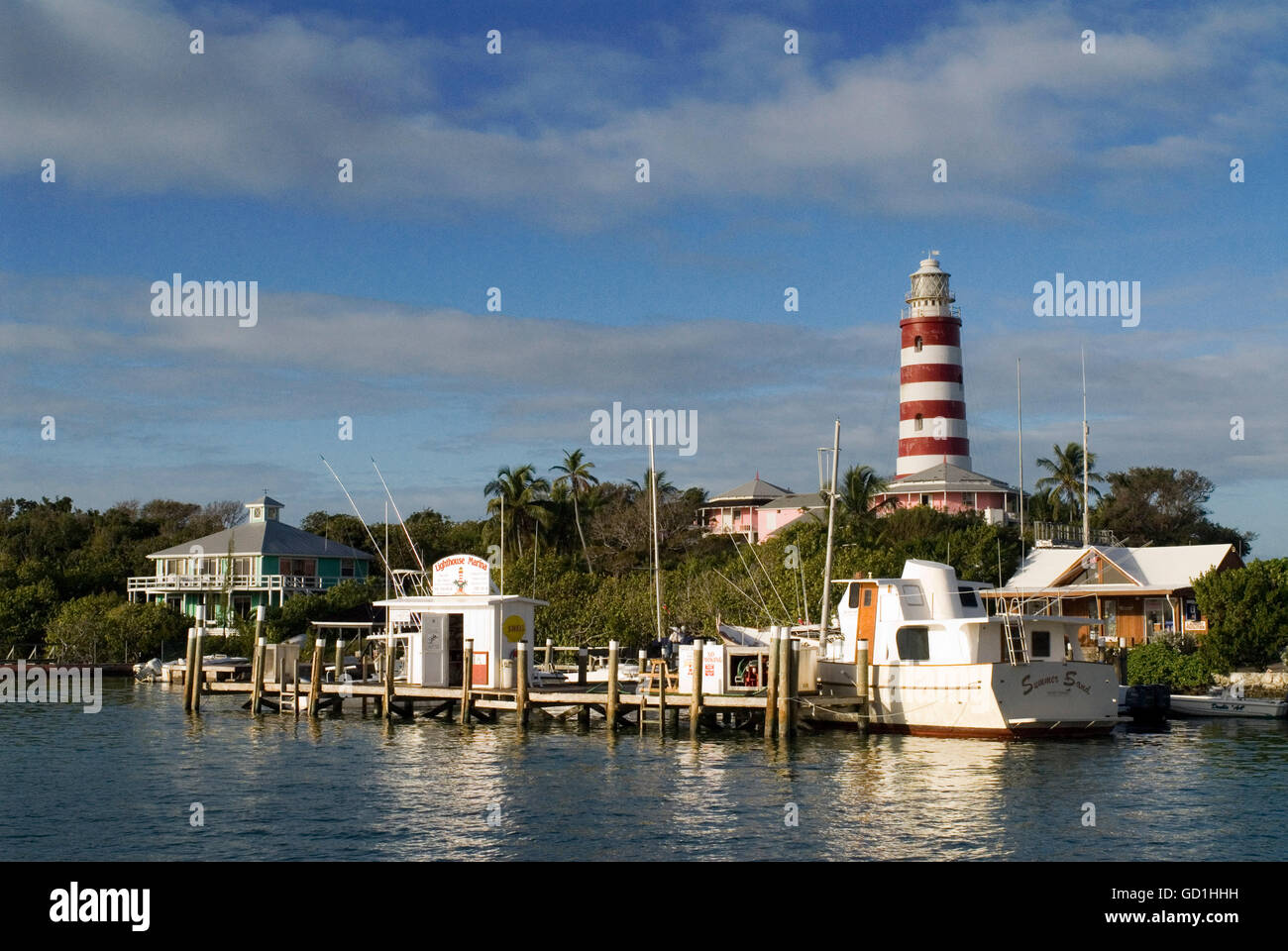 Hope Town Leuchtturm, Elbow Cay, Abacos. Bahamas. Leuchtturm und Hafen in das winzige Dorf Hope Town. Stockfoto