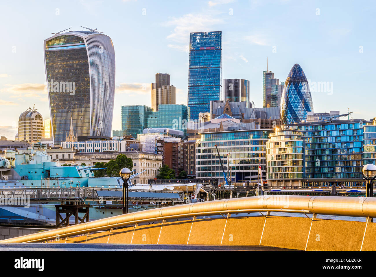 Finanziellen Bezirk von London bei Sonnenuntergang, einschließlich The Gherkin, Fenchurch Building und Leadenhall Building. Stockfoto