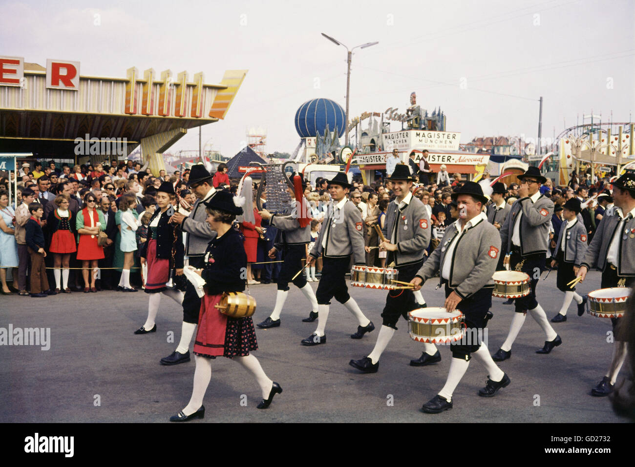 Geographie / Reisen, Deutschland, München, Oktoberfest, Trachten- und Schützenzug, Eintritt Theresienwiese, 21.9.1969, Zusatz-Rechte-Clearences-nicht vorhanden Stockfoto