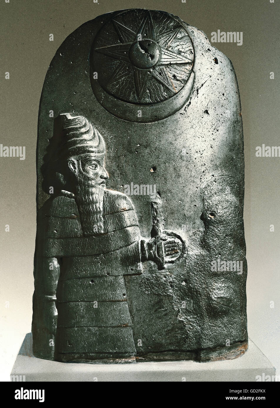 Bildende Kunst, Vorgeschichte, Babel, Skulpturen, Stelen, eine allgemeine Opfer der Gott Anu Kriegsbeute, Diorit, Susa (Psst), Iran, 12. Jahrhundert v. Chr., Louvre, Paris, Artist's Urheberrecht nicht gelöscht werden Stockfoto