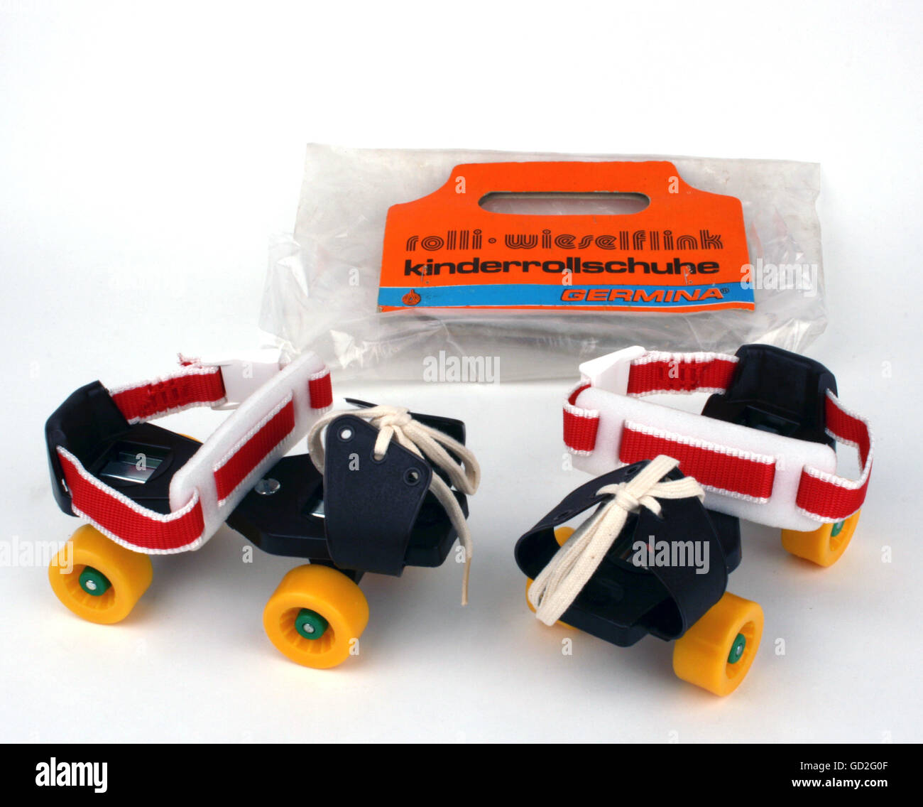 Sport / Freizeit, Germina Kinderrollerblätter 'Wieselflink', Design: Design by Factory, made by: VEB Kombinat Sportgeräte Schmalkalden, gebraucht Fambach, Ostdeutschland, 80er Jahre, Additional-Rights-Clearences-not available Stockfoto