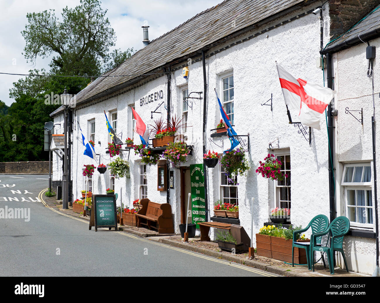 Der Brücke Ende Pub, Crickhowell, Powys, Wales UK Stockfoto