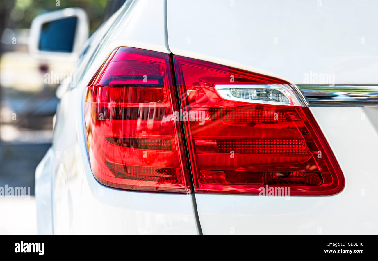 Auto rücklicht -Fotos und -Bildmaterial in hoher Auflösung – Alamy