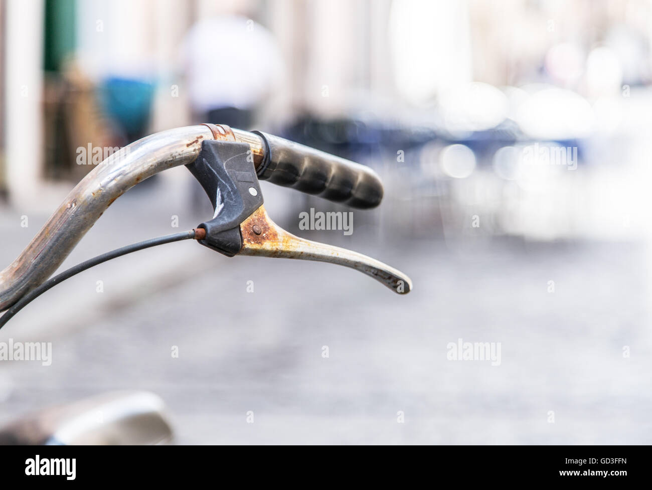 Alte rostige Fahrradlenker. Ökologisch sicheren Transport. Stockfoto