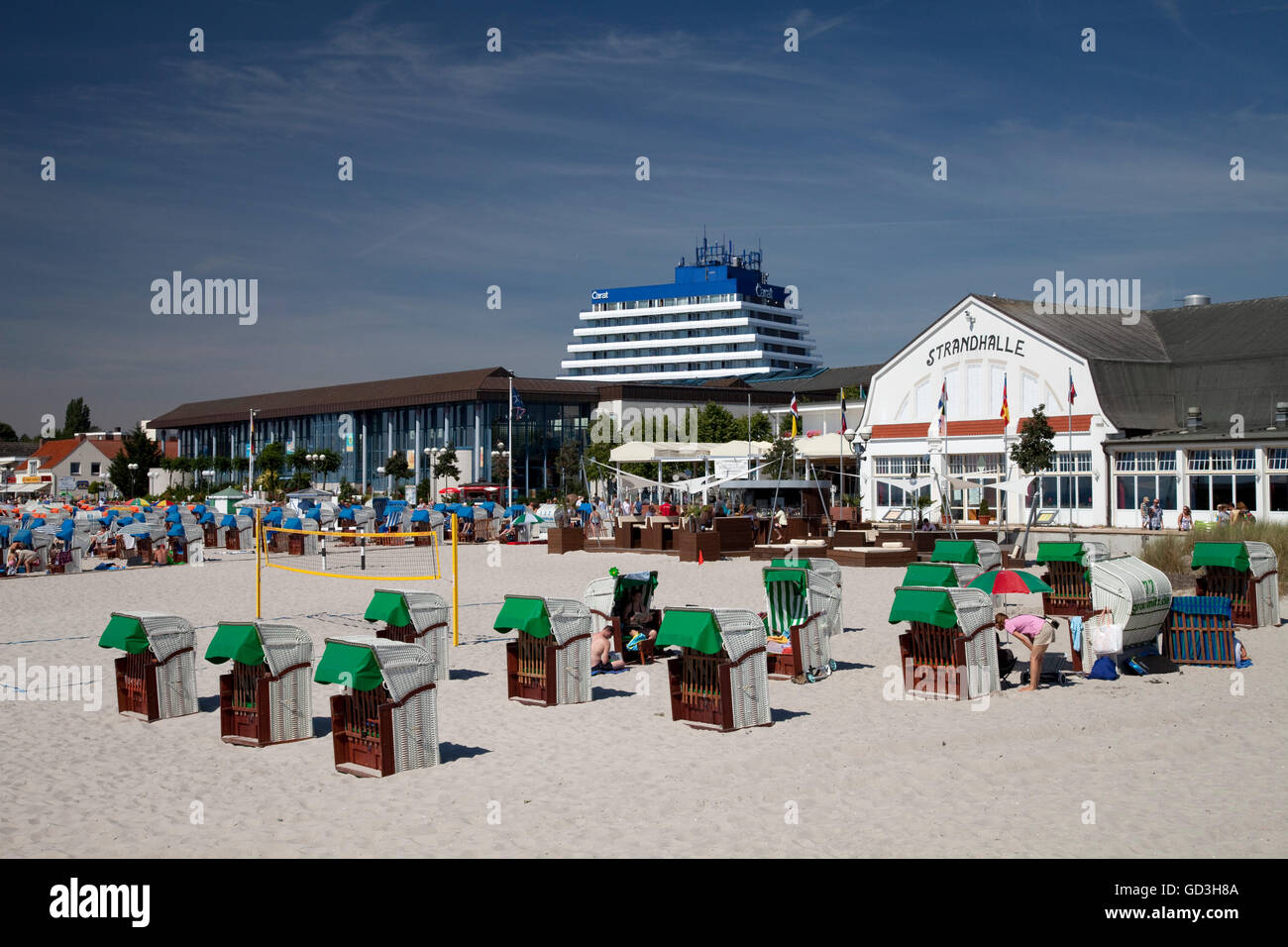 Beach-Halle, Groemitzer Welle schwimmen Freizeitzentrum, Hotel Carat, Strand, Ostsee Resort Stadt, Ostseeheilbad, Lübecker Bucht Stockfoto