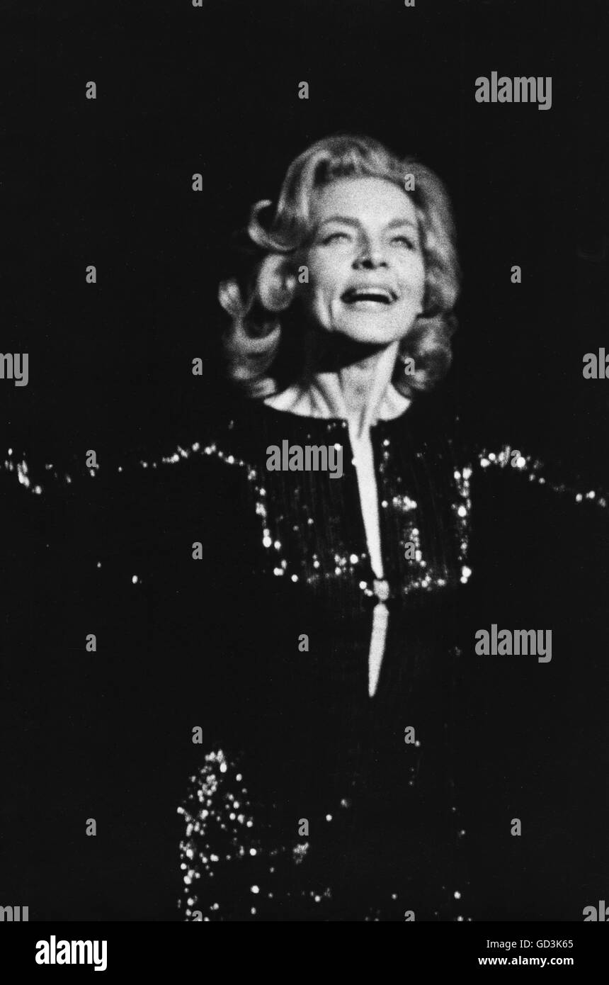 Lauren Bacall, auf der Bühne in der 1970 Broadway Musical "Applaus". Stockfoto