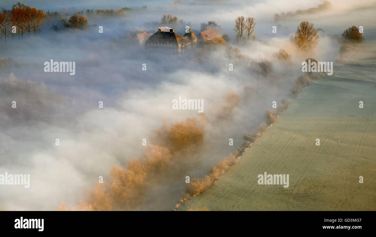 Luftaufnahme, Schloss Oberwerries, Morgennebel über der Lippe. Lippe-Auen, Sonnenaufgang über Hamm, Luftaufnahme von Hamm, Ruhr Stockfoto