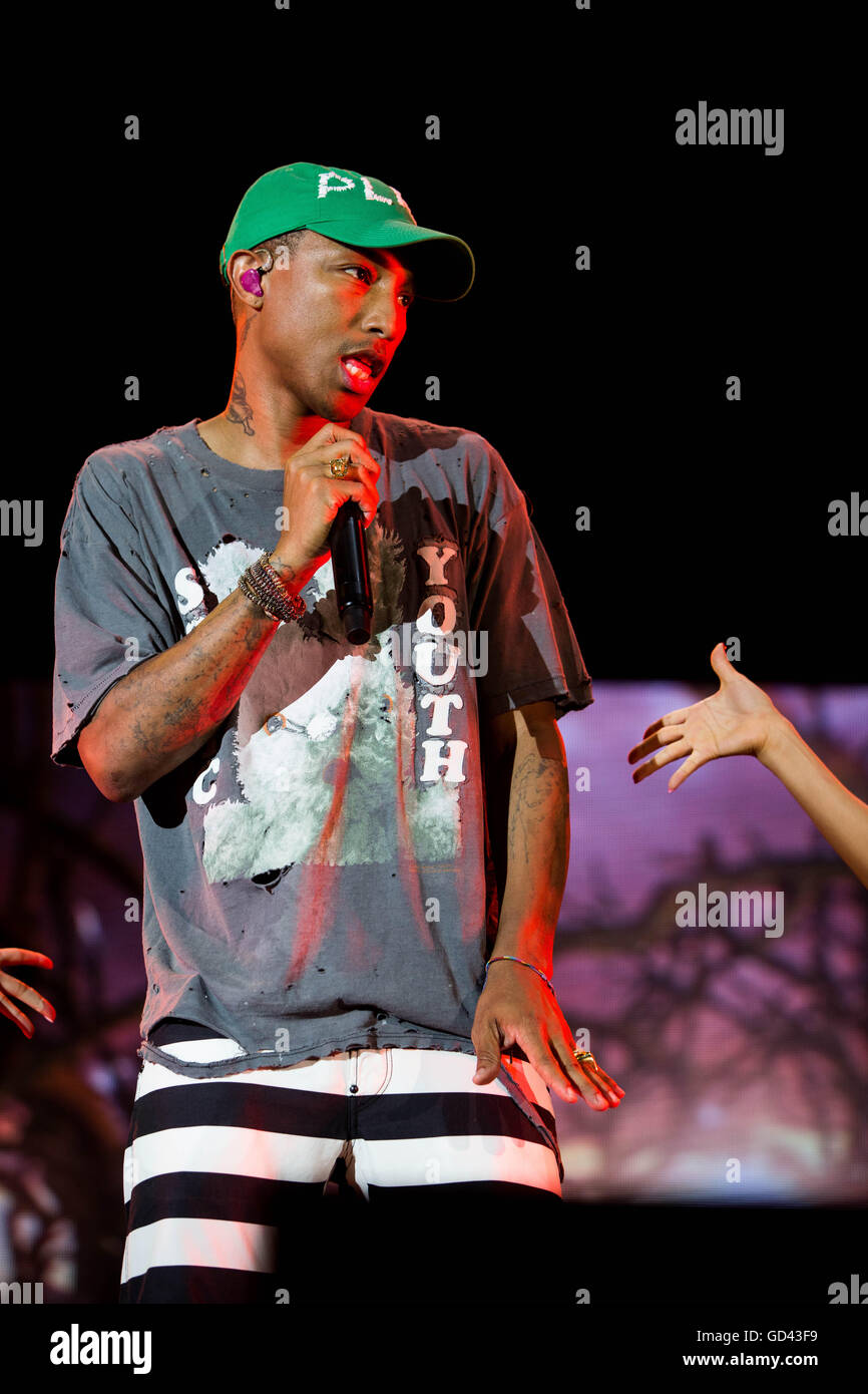 Assago, Mailand 12. Juli 2016 Pharrell Williams tritt bei der Straße Musik Kunst Festival 2016 Credit: Roberto Finizio/Alamy Live News Stockfoto