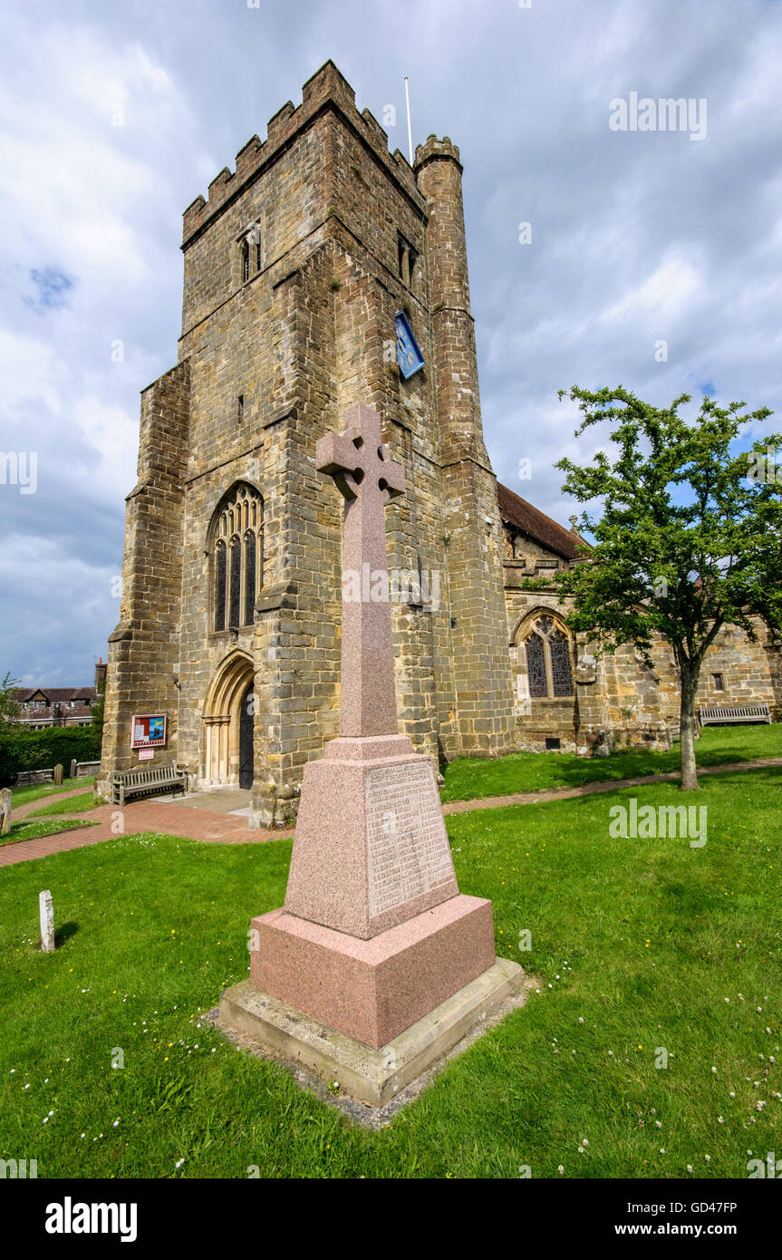 Die Kirche St. Mary The Virgin in Battle, East Sussex, Großbritannien Stockfoto
