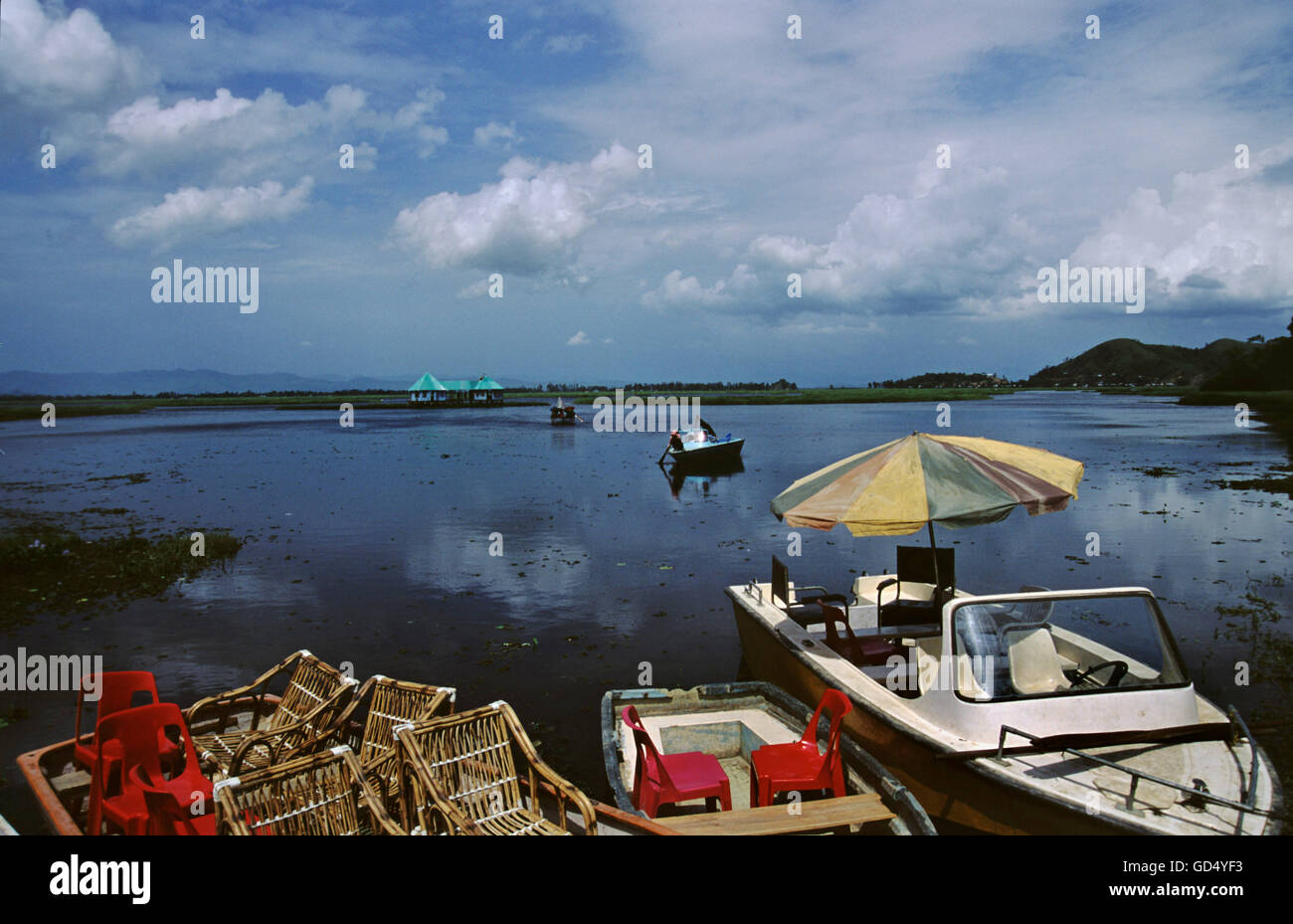 See zum Bootfahren Loktak, Manipur Stockfoto