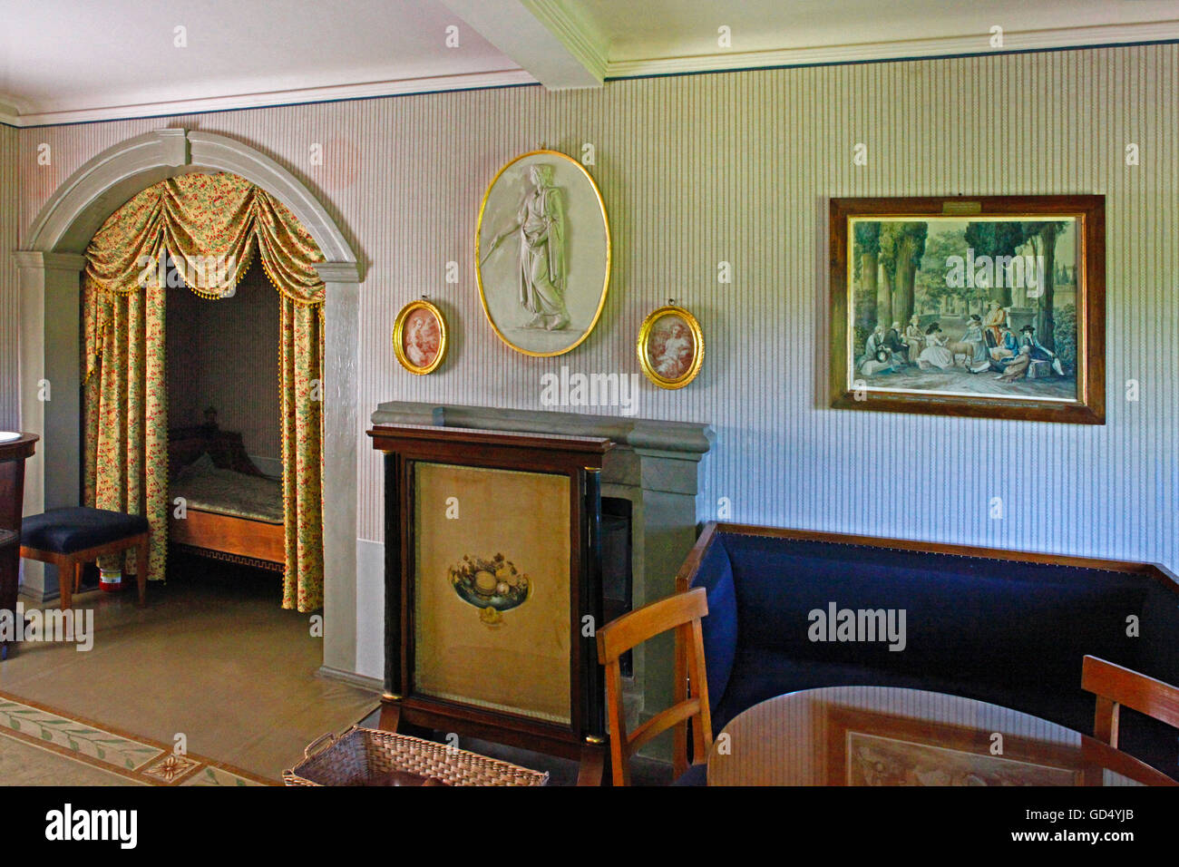 Tiefurt Burg, Gochhausen Zimmer, Zimmermädchen Louise Gochhausen, Alkoven, Schlafplatz die Zimmerfrau Tapete gedruckt um 1790, Weimar, Urban District, Thüringen / Göchhausen Stockfoto