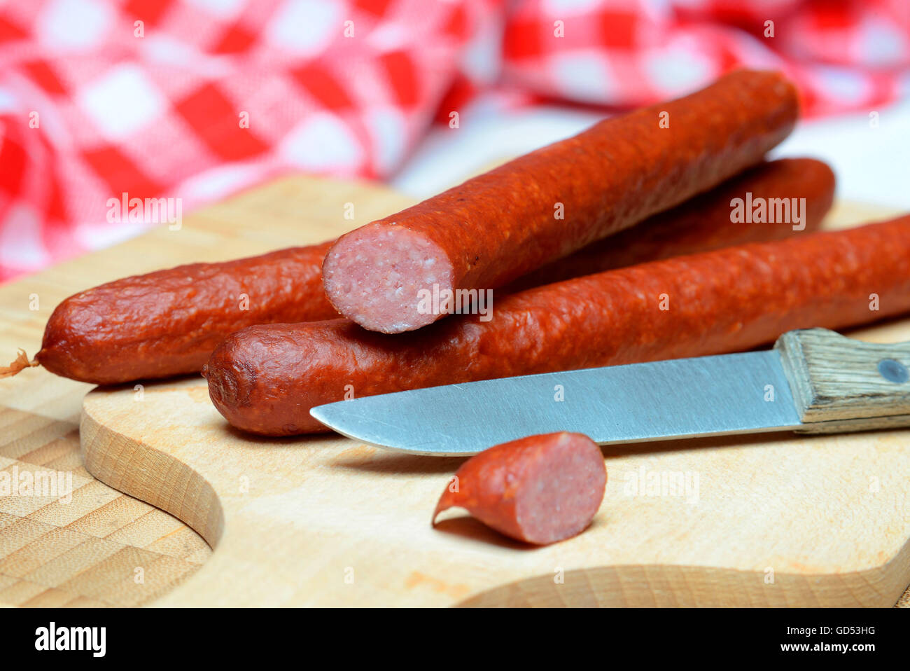 Kabanos, Cabanossi, Kabanossi, Reetdächern, TARCZYŃSKI, Dauerwurst Stockfoto