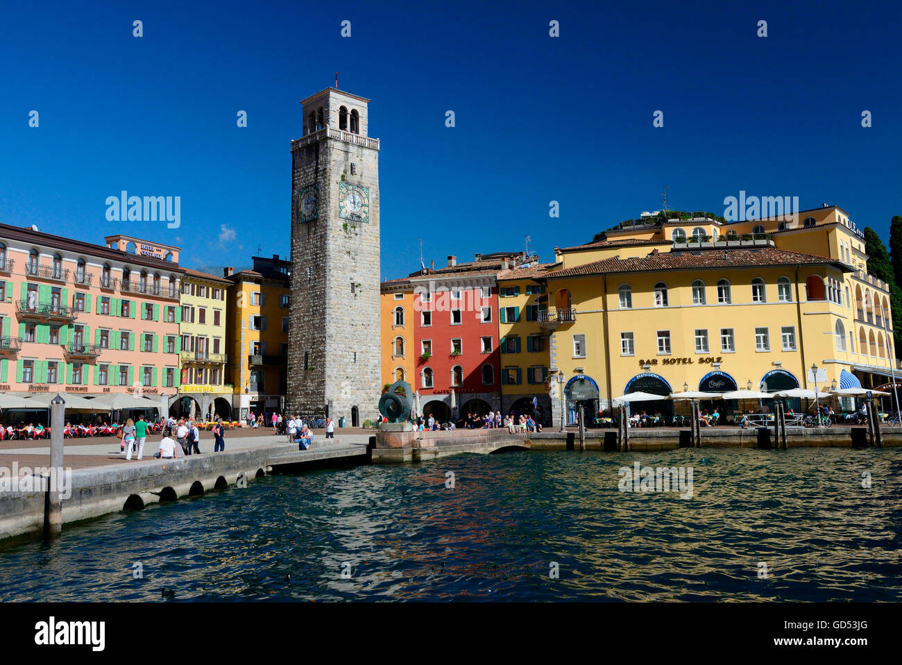 Historischer Stadtkern Mit Torre Apponale, Riva del Garda, Trentino, Provinz Trient, Gardasee, Italien Stockfoto