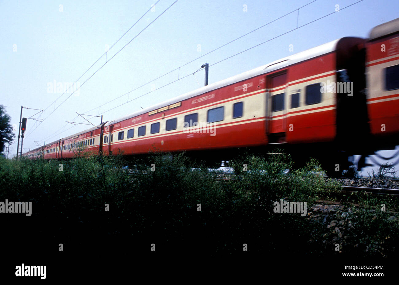 Rajdhani express -Fotos und -Bildmaterial in hoher Auflösung – Alamy
