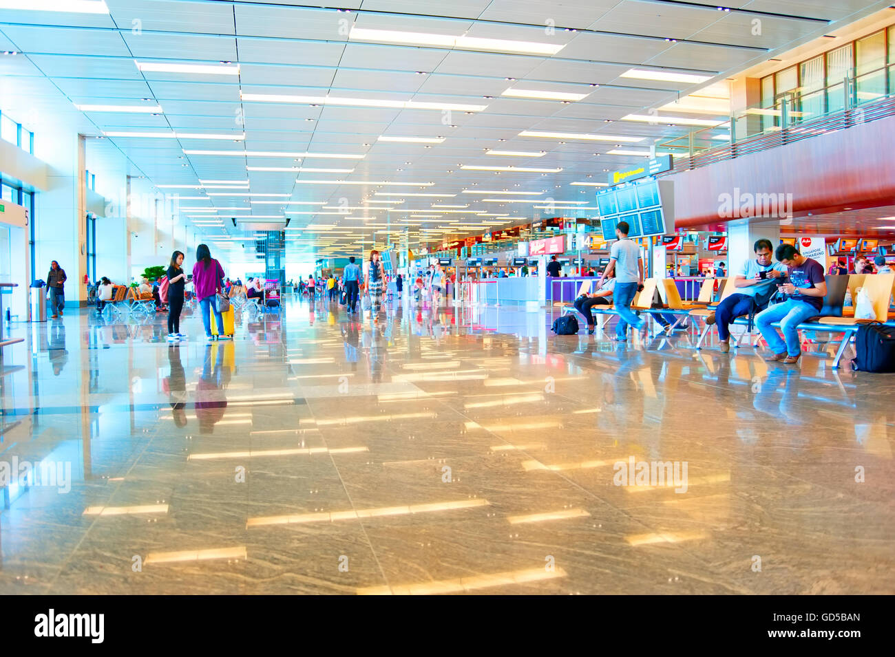 Modernes Interieur des internationalen Flughafen Changi in Singapur. Stockfoto