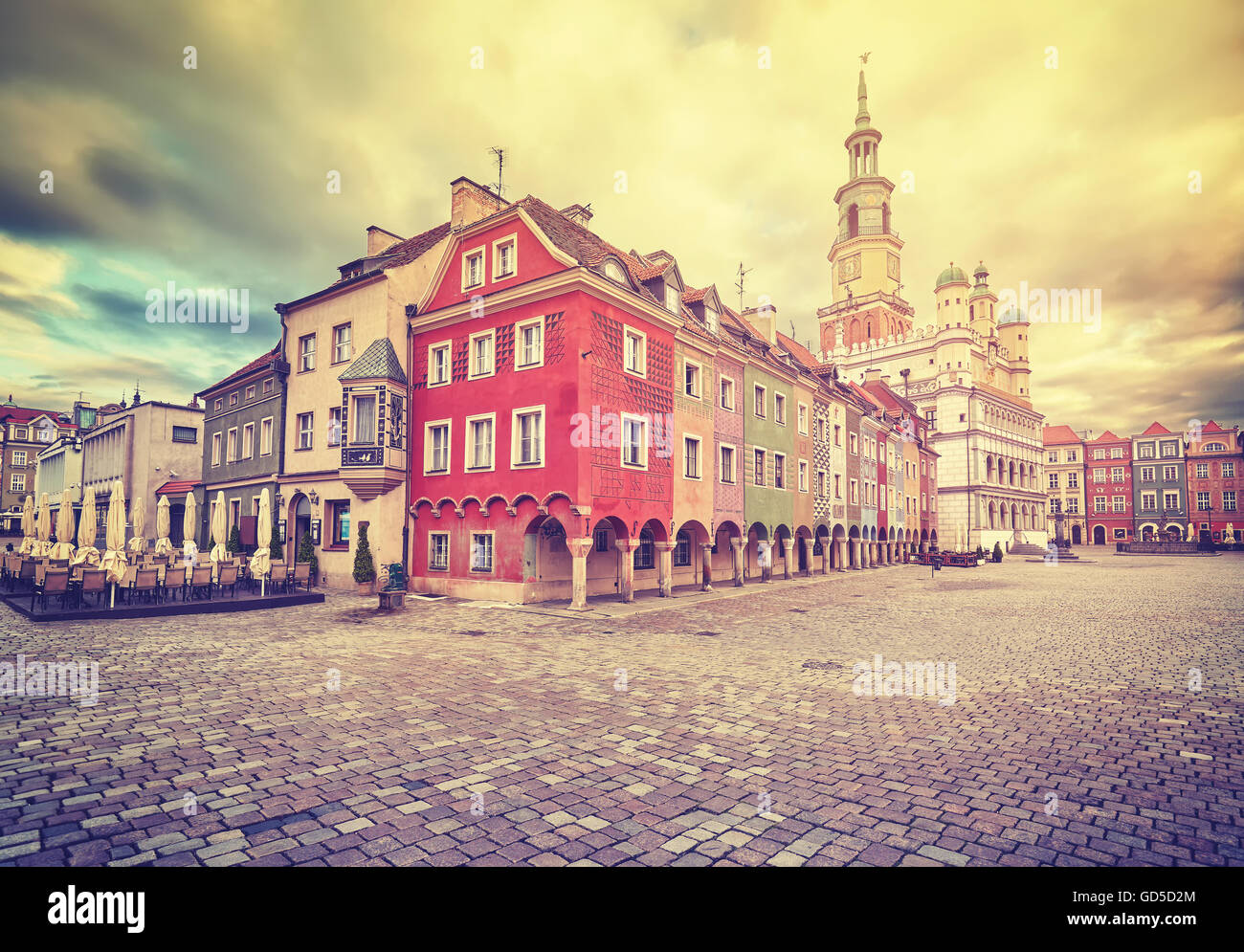 Vintage stilisierte alten Marktplatz und Rathaus in Poznan, Polen. Stockfoto