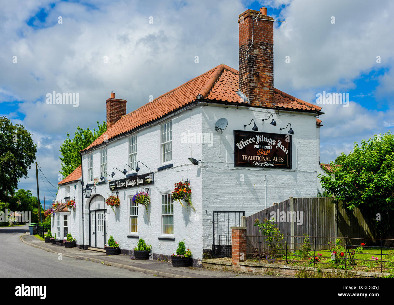 Three Kings Inn, Threekingham, Lincolnshire, England - ein traditionelles englisches Dorfpub in einem ländlichen Dorf Stockfoto