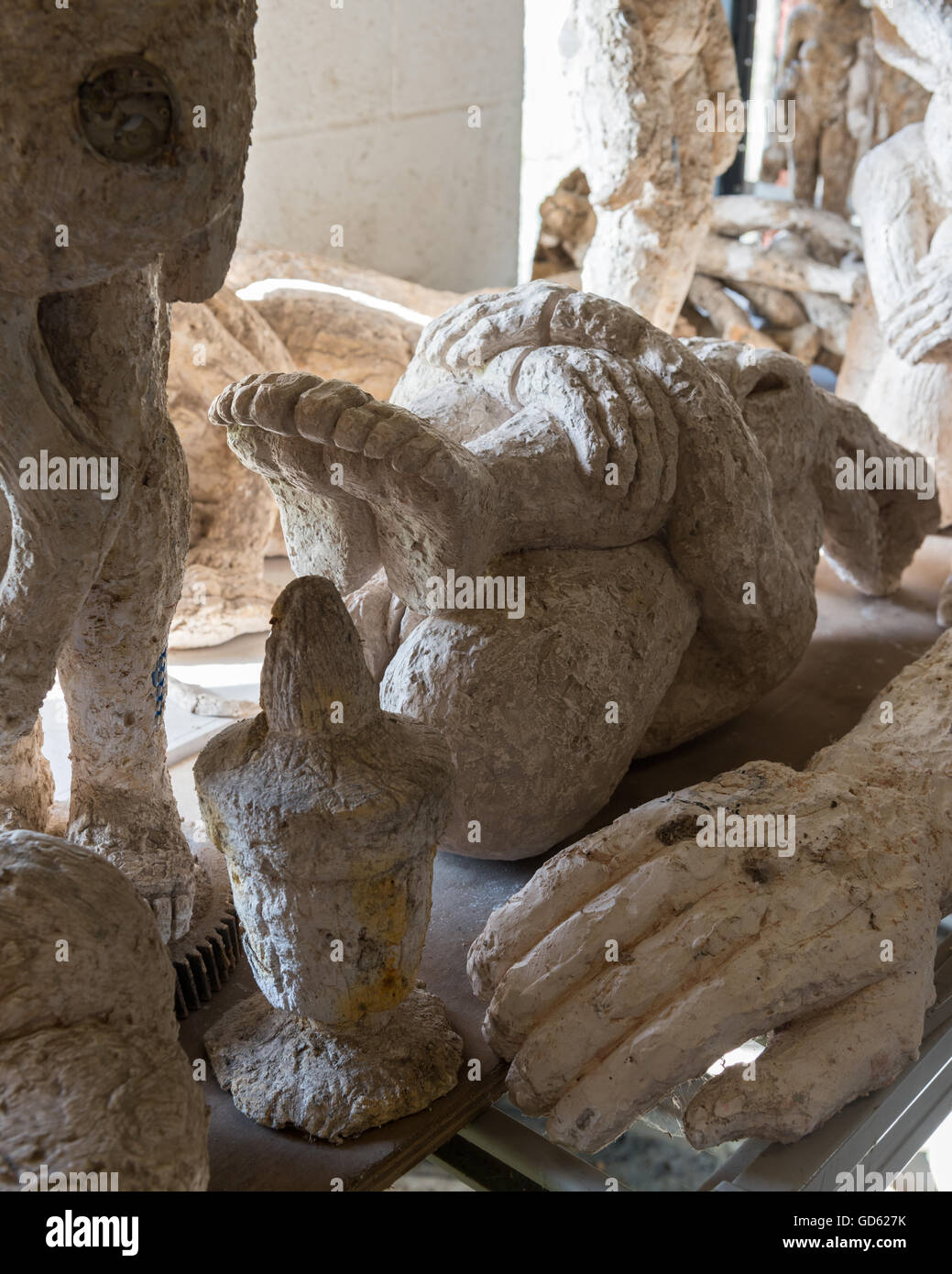 Verschiedene Skulpturen im Sophie ryder studio Stockfoto