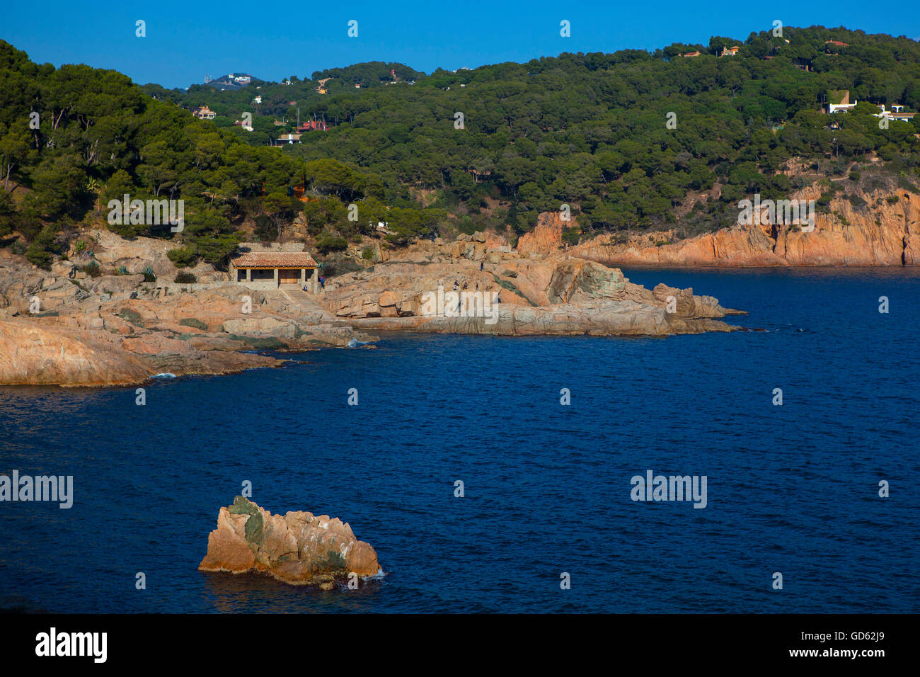 Felsen an der Küste in Tamariu, Katalonien, Spanien Stockfoto