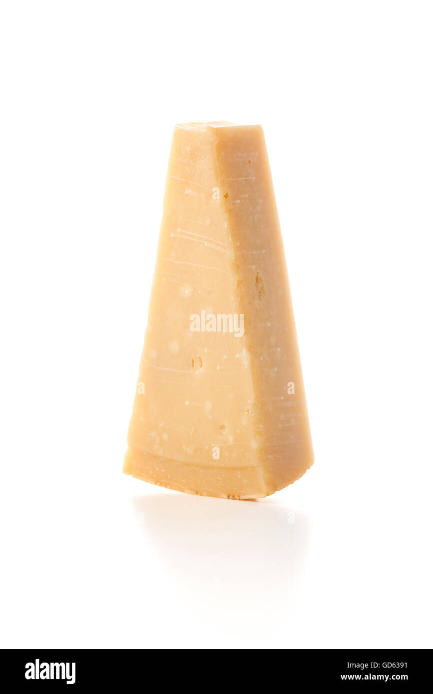 Parmesan Käse Dreieck, Isolated on White Background Stockfoto