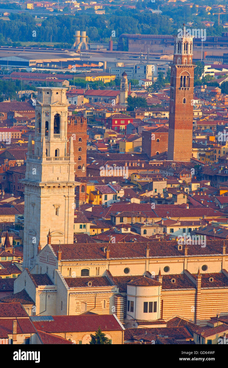 Verona, Dom, Kathedrale, Torre de Lamberti, Veneto, Italien, Europa Stockfoto