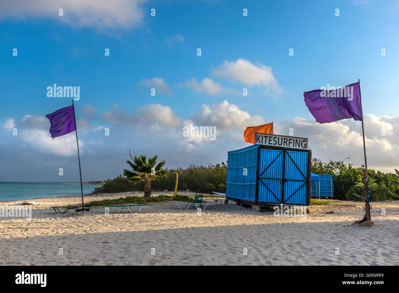 Kitesurfen-Hütte, am frühen Morgen, Hadicurari Beach, Aruba. Stockfoto