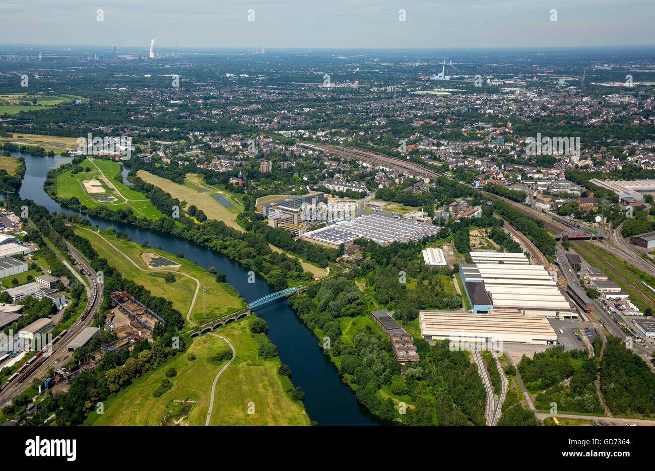 Luftaufnahme, Hauptsitz der Gruppe ALDI SÜD Styrum Burgenstraße, Mülheim an der Ruhr, Ruhr, Nord Rhein Westfalen, Deutschland, Stockfoto Luftaufnahme, Hauptsitz der Gruppe ALDI SÜD Styrum Burgenstraße, Mülheim an der Ruhr, Ruhr, Nord Rhein Westfalen, Deutschland, Stockfoto