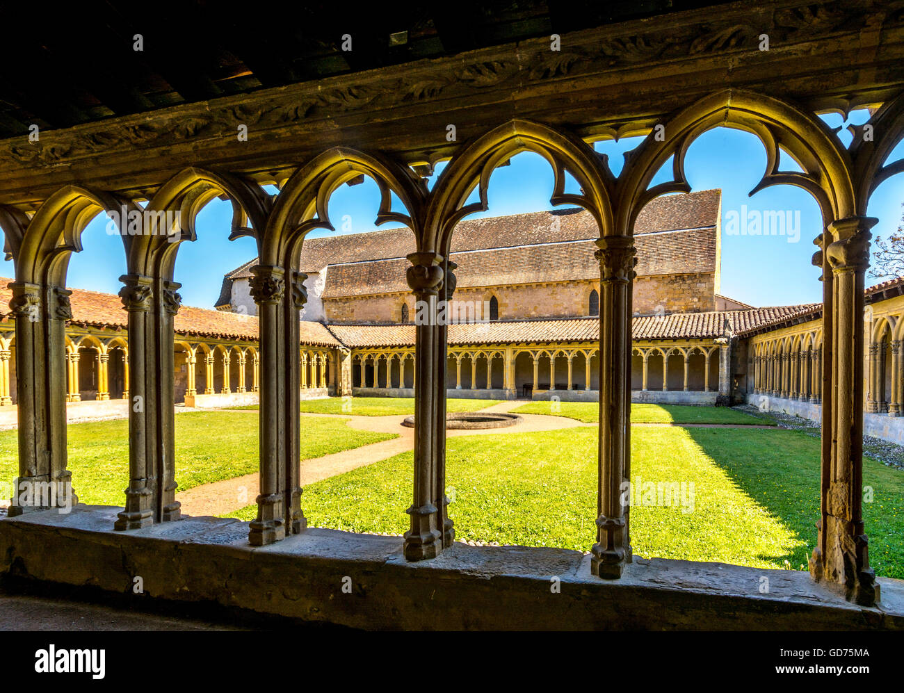 Kreuzgang, Kloster der Cordeliers, Charlieu, Burgund romanische, Brionnais Region, Département Loire Auvergne-Rhône-Alpes Stockfoto