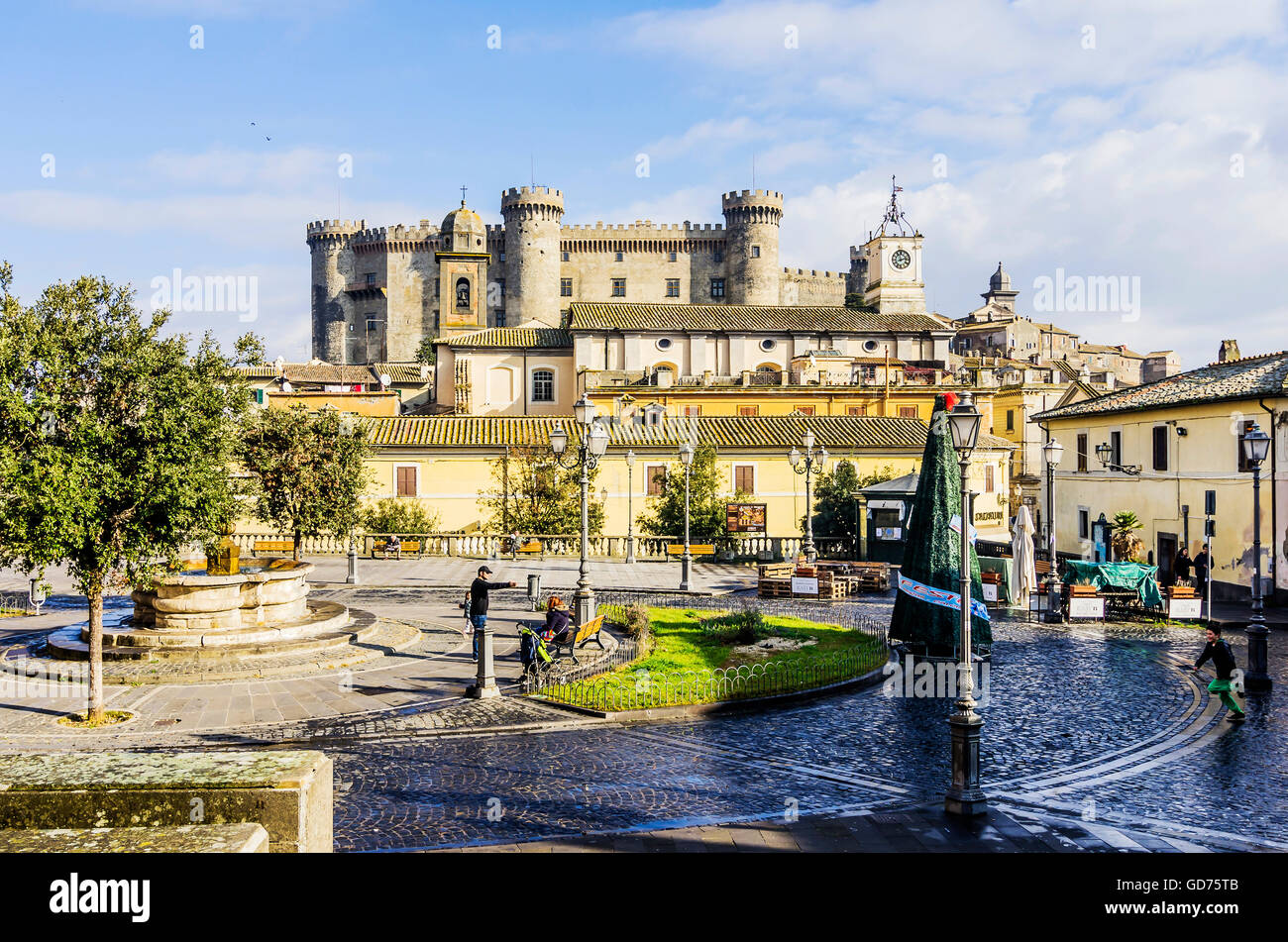 Blick auf das Schloss Orsini-Odescalchi, Bracciano, Metropole Rom, Latium, Italien Stockfoto