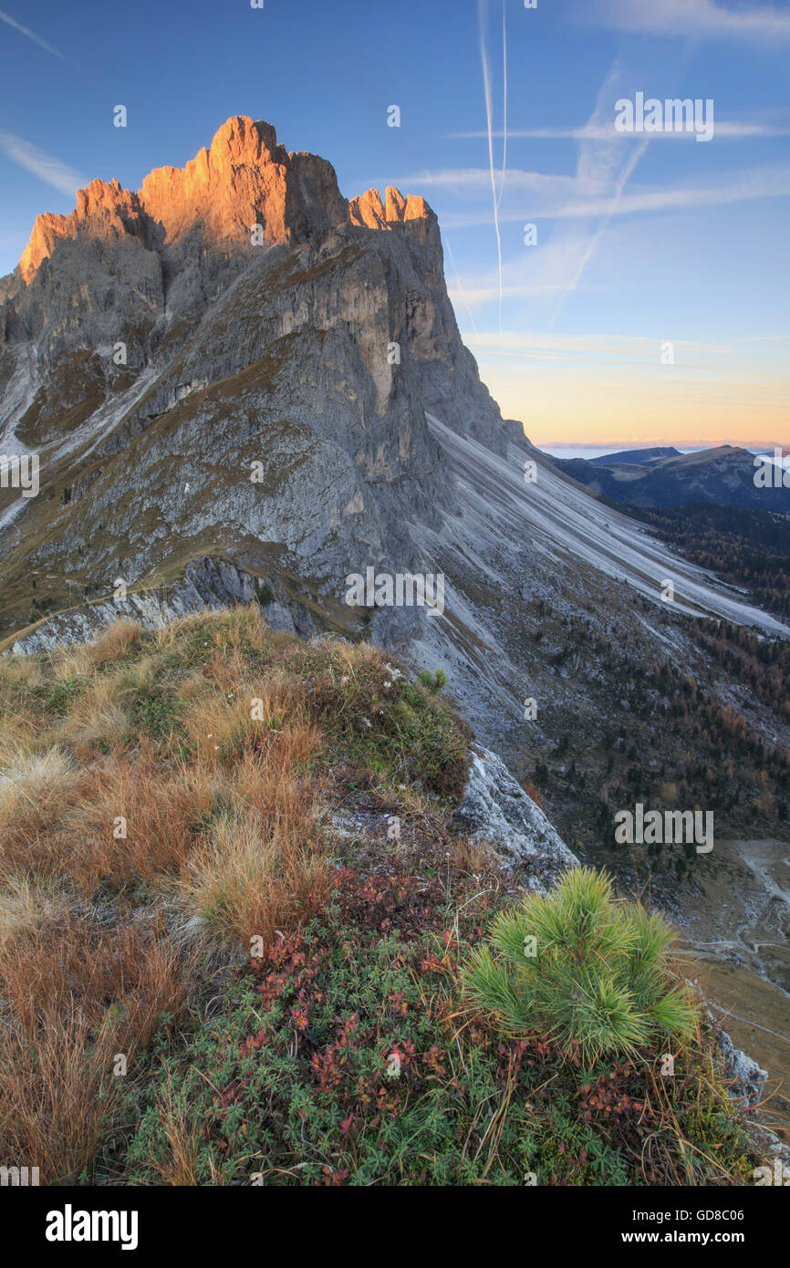 Morgen leuchten auf der felsigen Gipfeln furcella de furcia Geisler Villnösser Tal Südtirol Dolomiten Trentino Alto Adige Italien Europa Stockfoto