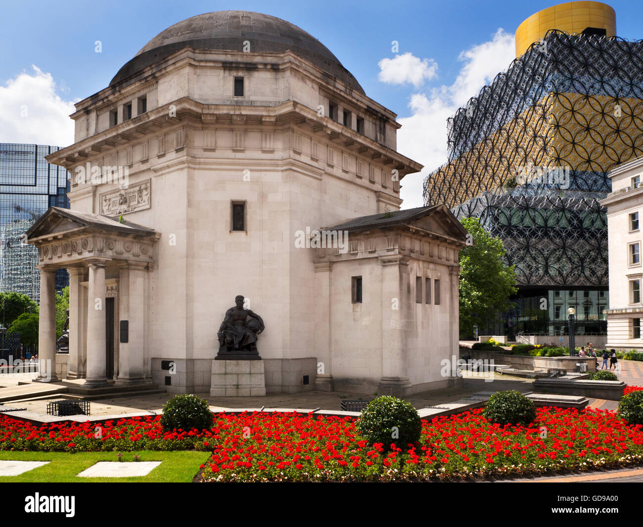 Halle der Erinnerung Kriegerdenkmal in Birmingham West Midlands England Centenary Square Stockfoto