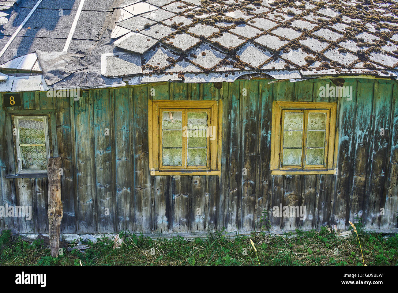 Verlassenen malerischen Berg Bauernhaus in der Nähe von Spalona niedriger Schlesien Polen Stockfoto