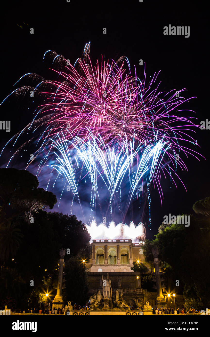 Fireworks Italy Rome Stockfotos Und Bilder Kaufen Seite 3 Alamy